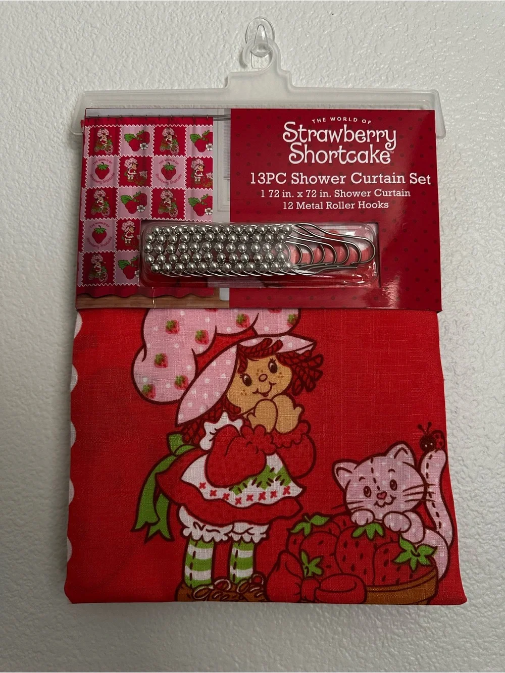 Strawberry Shortcake Red Shower Curtain Set - 13pc